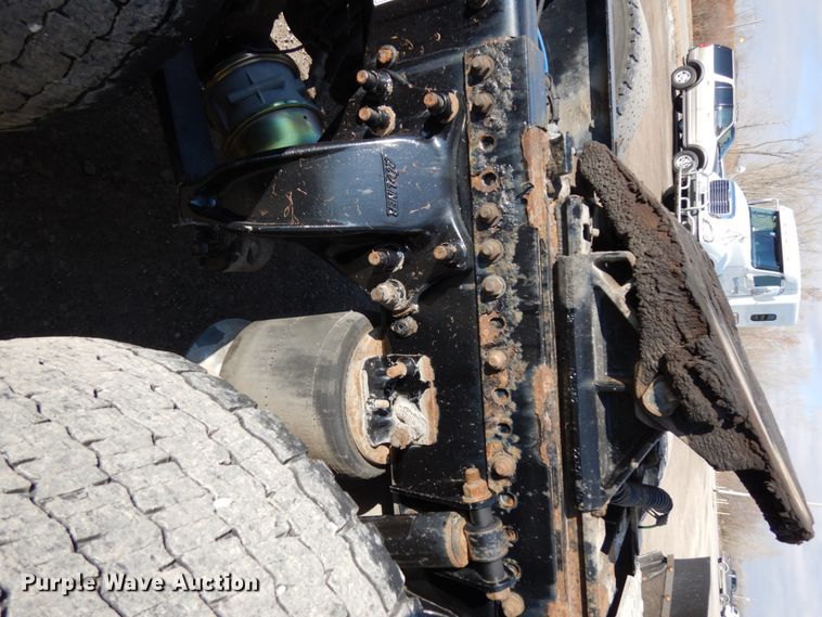 image for item DJ5802 2012 Freightliner Cascadia 125  semi truck