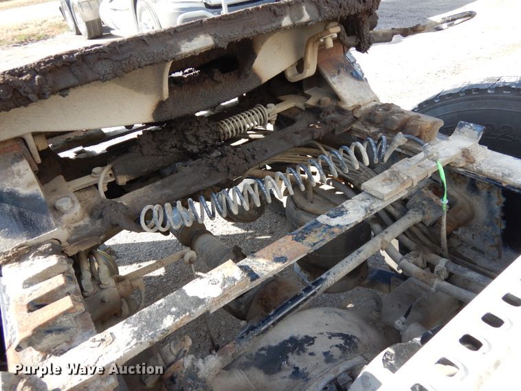 image for item DJ5802 2012 Freightliner Cascadia 125  semi truck