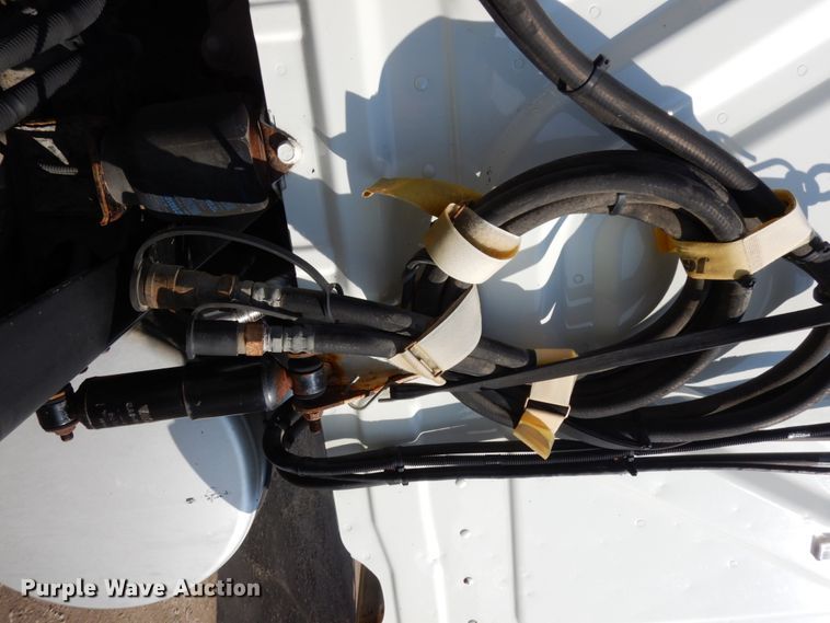 image for item DJ5802 2012 Freightliner Cascadia 125  semi truck