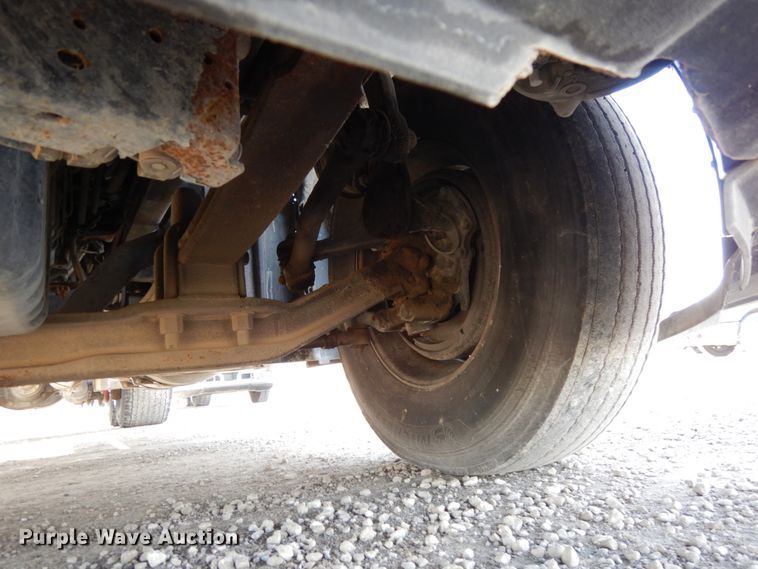 image for item DJ5802 2012 Freightliner Cascadia 125  semi truck