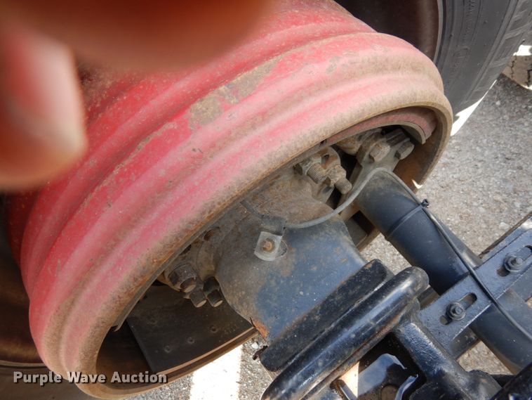 image for item DJ5802 2012 Freightliner Cascadia 125  semi truck