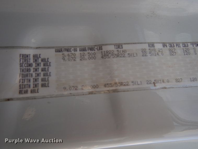 image for item DJ5802 2012 Freightliner Cascadia 125  semi truck