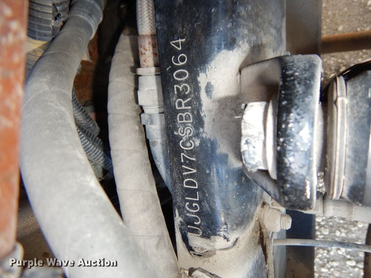 image for item DJ5802 2012 Freightliner Cascadia 125  semi truck