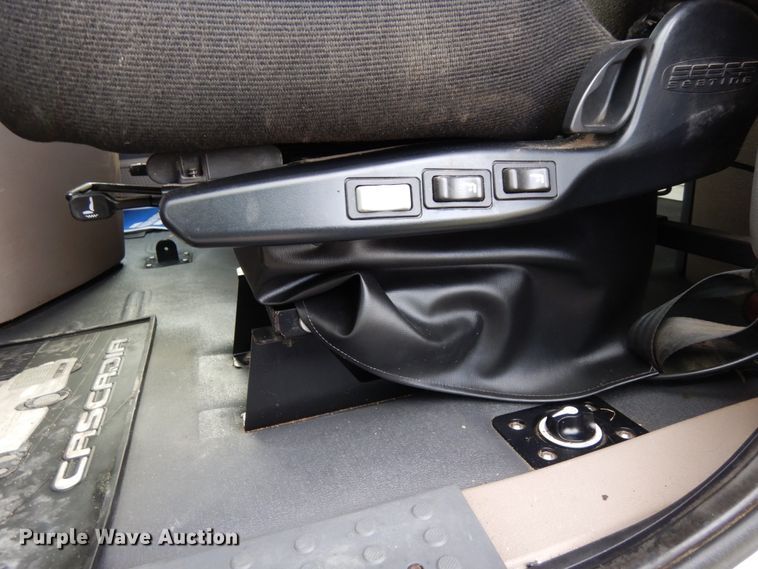 image for item DJ5803 2012 Freightliner Cascadia 125  semi truck