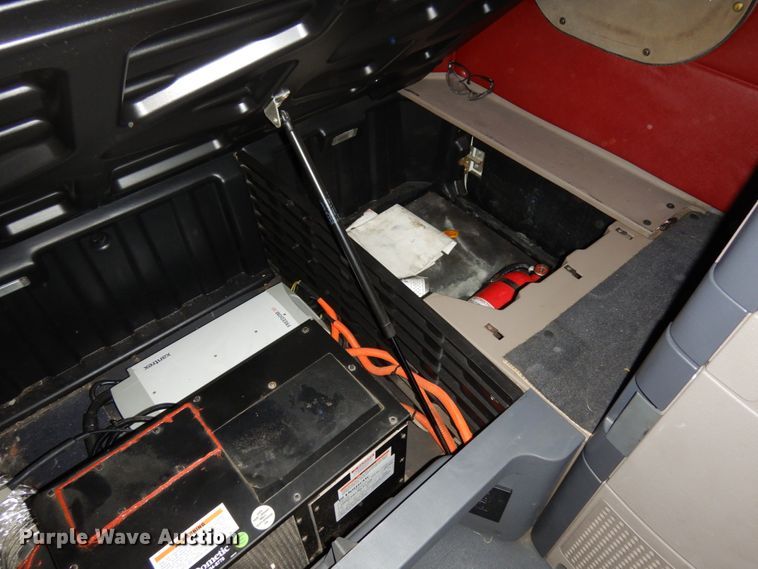 image for item DJ5803 2012 Freightliner Cascadia 125  semi truck