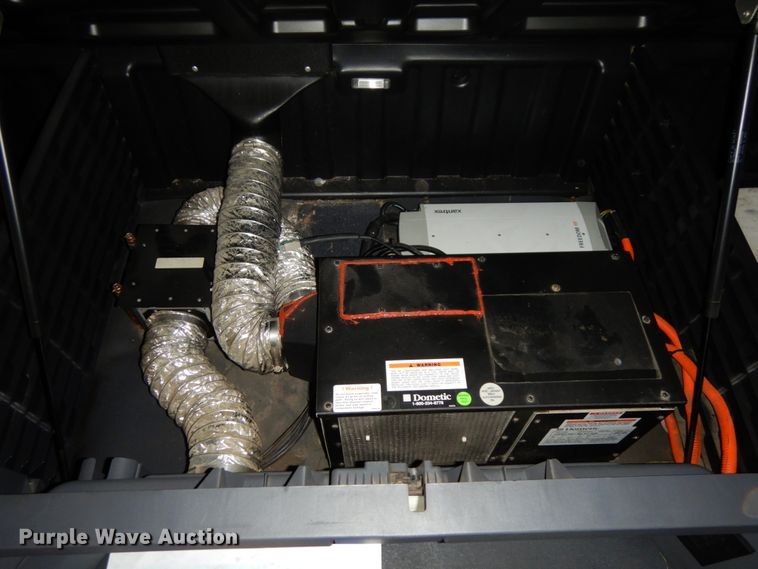 image for item DJ5803 2012 Freightliner Cascadia 125  semi truck