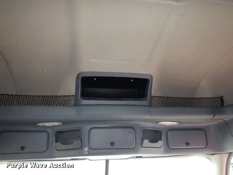 image for item DJ5803 2012 Freightliner Cascadia 125  semi truck