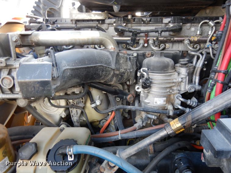 image for item DJ5803 2012 Freightliner Cascadia 125  semi truck