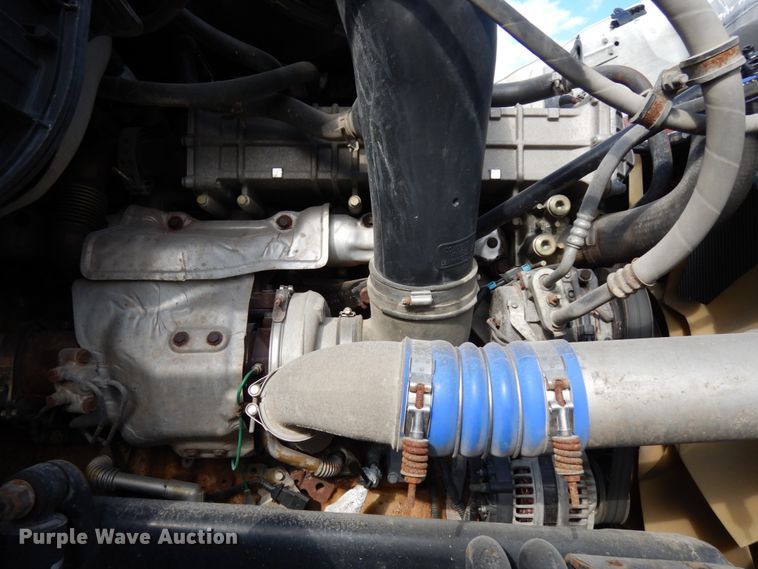 image for item DJ5803 2012 Freightliner Cascadia 125  semi truck