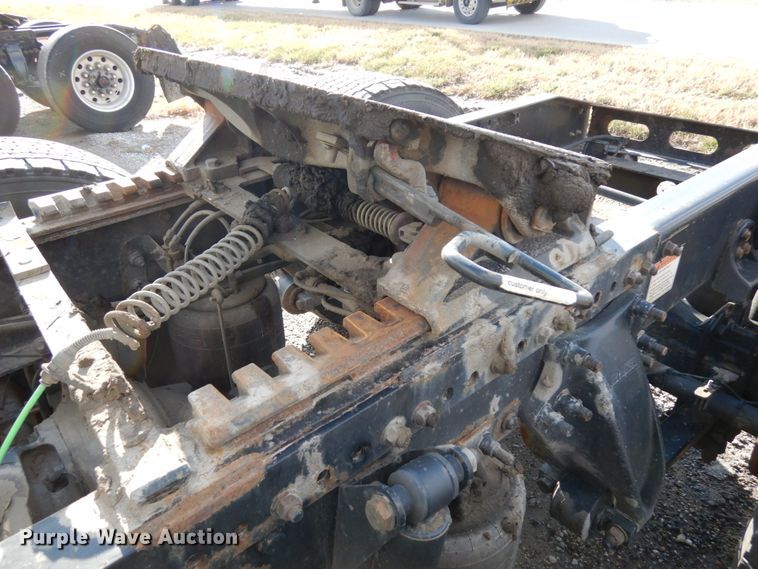 image for item DJ5803 2012 Freightliner Cascadia 125  semi truck