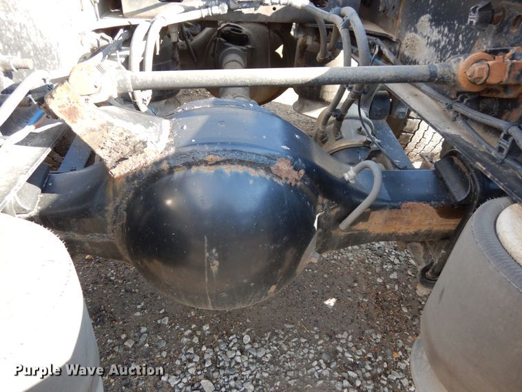 image for item DJ5803 2012 Freightliner Cascadia 125  semi truck