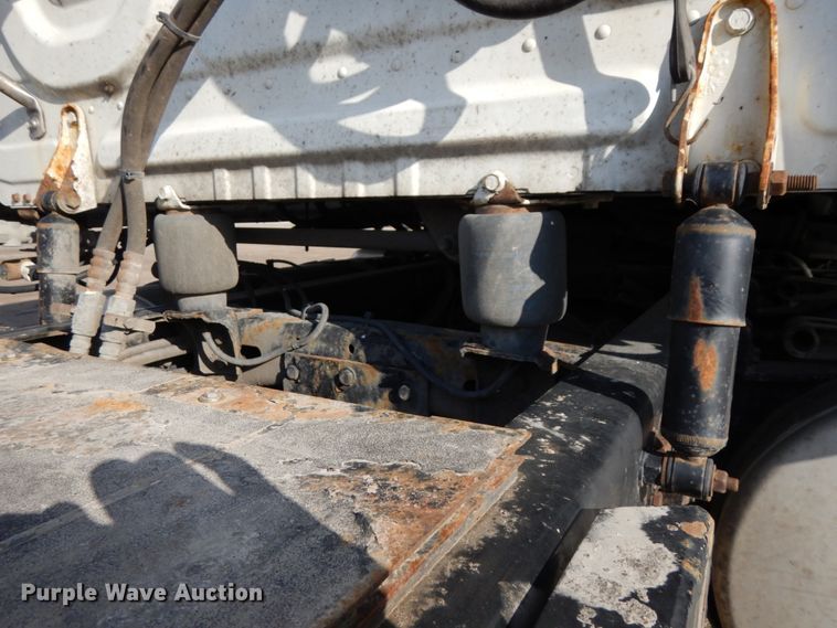 image for item DJ5803 2012 Freightliner Cascadia 125  semi truck