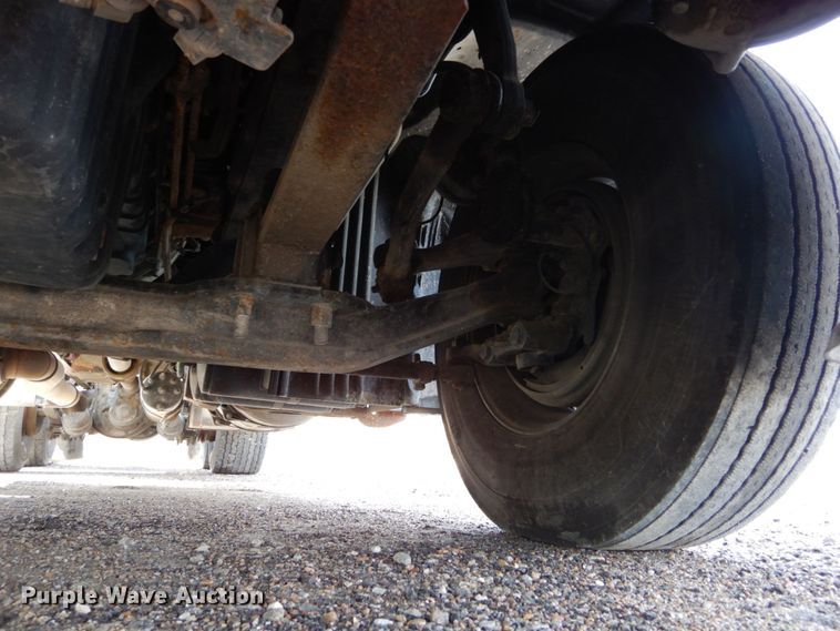 image for item DJ5803 2012 Freightliner Cascadia 125  semi truck