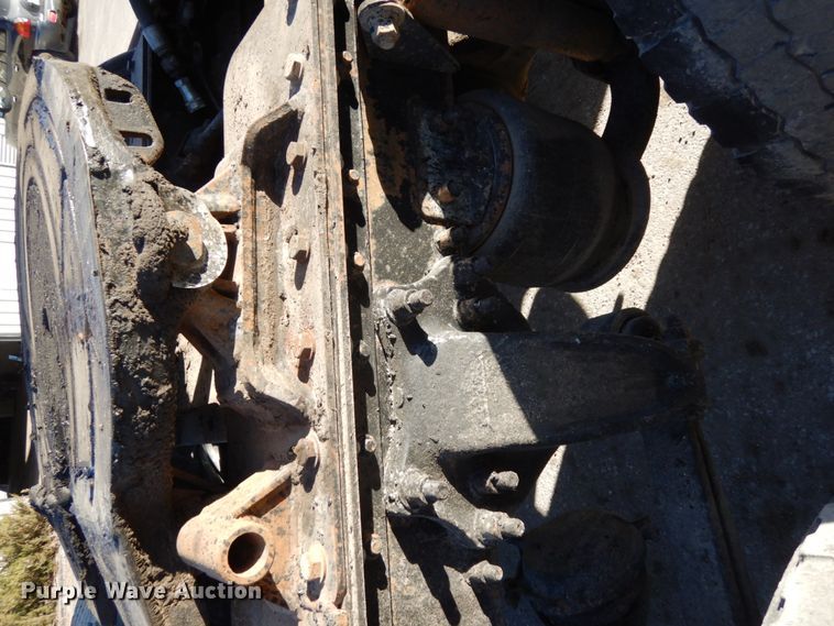 image for item DJ5823 2000 Sterling AT9513  semi truck