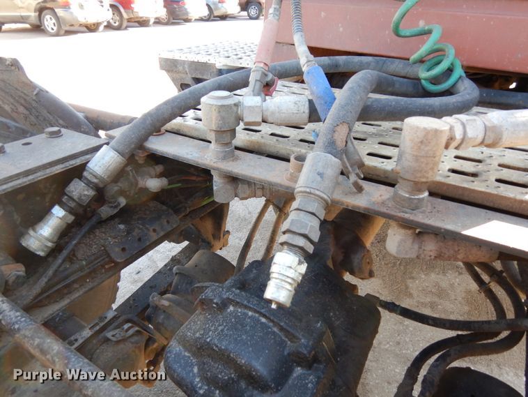 image for item DJ5823 2000 Sterling AT9513  semi truck