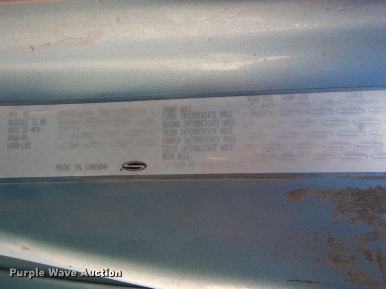 image for item DJ5823 2000 Sterling AT9513  semi truck