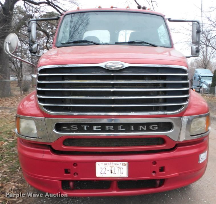 image for item DJ5834 2006 Sterling AT9500  semi truck