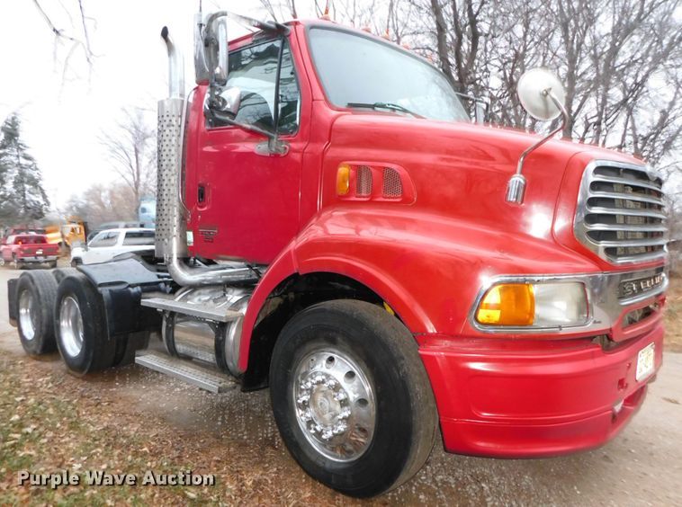 image for item DJ5834 2006 Sterling AT9500  semi truck