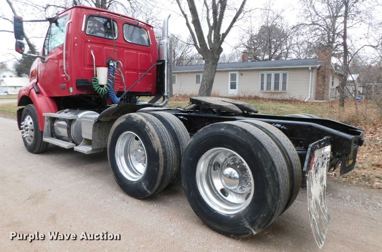 image for item DJ5834 2006 Sterling AT9500  semi truck