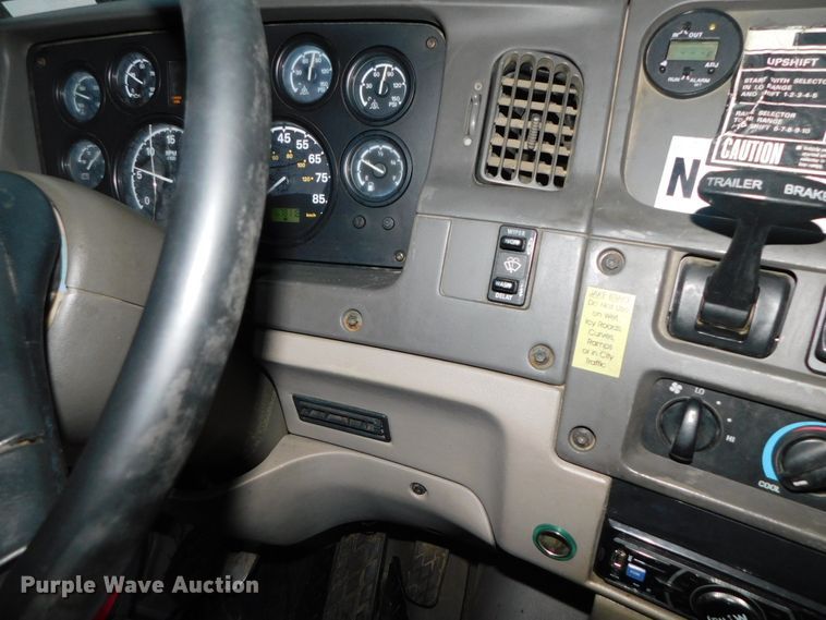 image for item DJ5834 2006 Sterling AT9500  semi truck