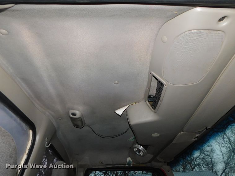 image for item DJ5834 2006 Sterling AT9500  semi truck