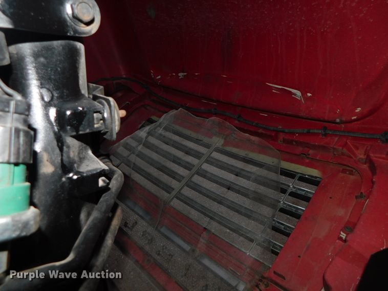 image for item DJ5834 2006 Sterling AT9500  semi truck