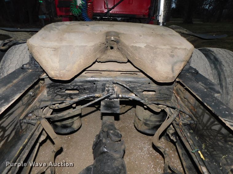 image for item DJ5834 2006 Sterling AT9500  semi truck