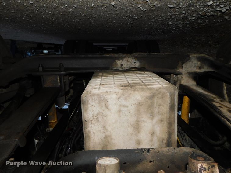 image for item DJ5834 2006 Sterling AT9500  semi truck