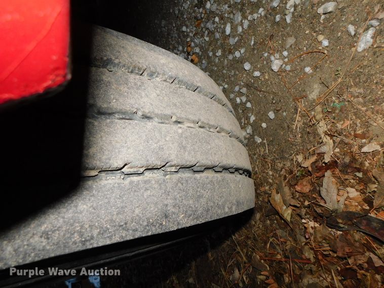 image for item DJ5834 2006 Sterling AT9500  semi truck