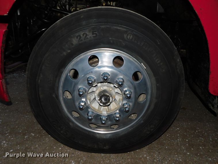 image for item DJ5834 2006 Sterling AT9500  semi truck