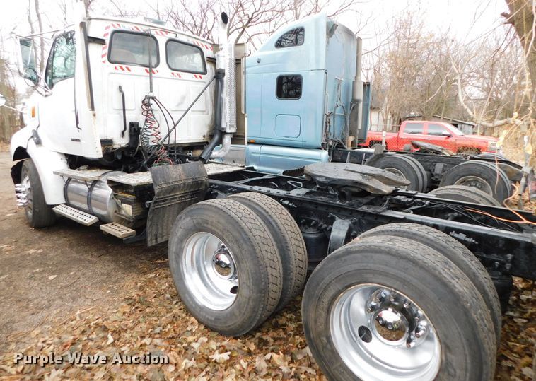 image for item DJ5835 1999 Sterling A9513  semi truck