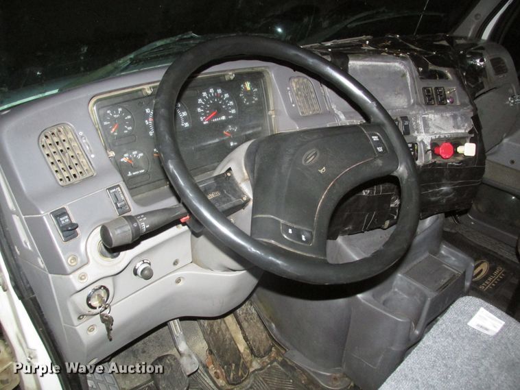 image for item DJ5835 1999 Sterling A9513  semi truck