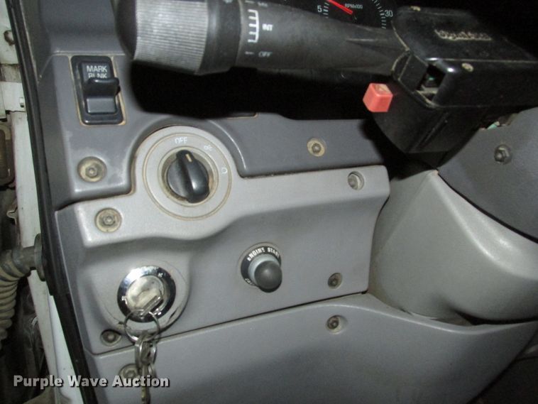 image for item DJ5835 1999 Sterling A9513  semi truck