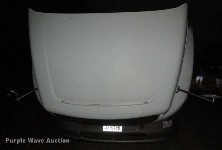 image for item DJ5835 1999 Sterling A9513  semi truck