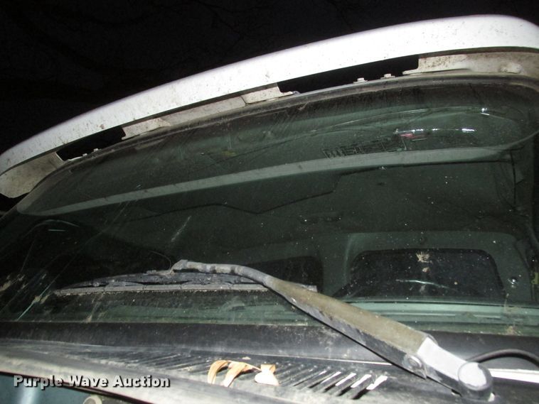 image for item DJ5835 1999 Sterling A9513  semi truck