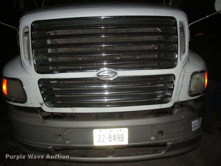 image for item DJ5835 1999 Sterling A9513  semi truck