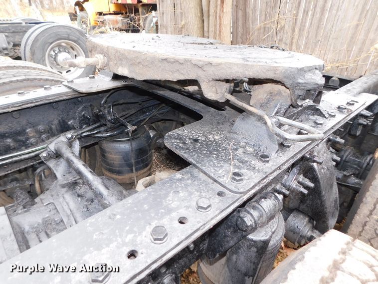 image for item DJ5835 1999 Sterling A9513  semi truck