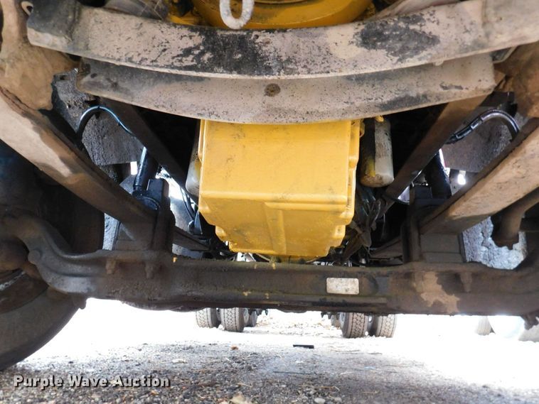 image for item DJ5835 1999 Sterling A9513  semi truck