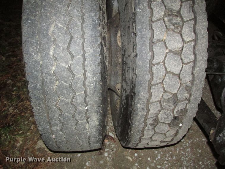 image for item DJ5835 1999 Sterling A9513  semi truck