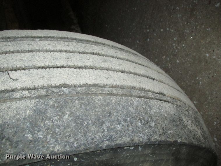 image for item DJ5835 1999 Sterling A9513  semi truck