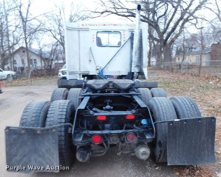 image for item DJ5836 1989 Kenworth T800  semi truck