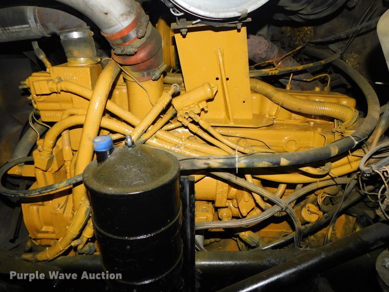 image for item DJ5836 1989 Kenworth T800  semi truck