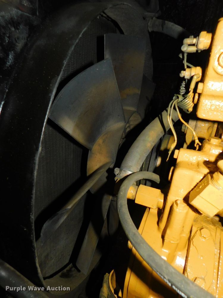 image for item DJ5836 1989 Kenworth T800  semi truck