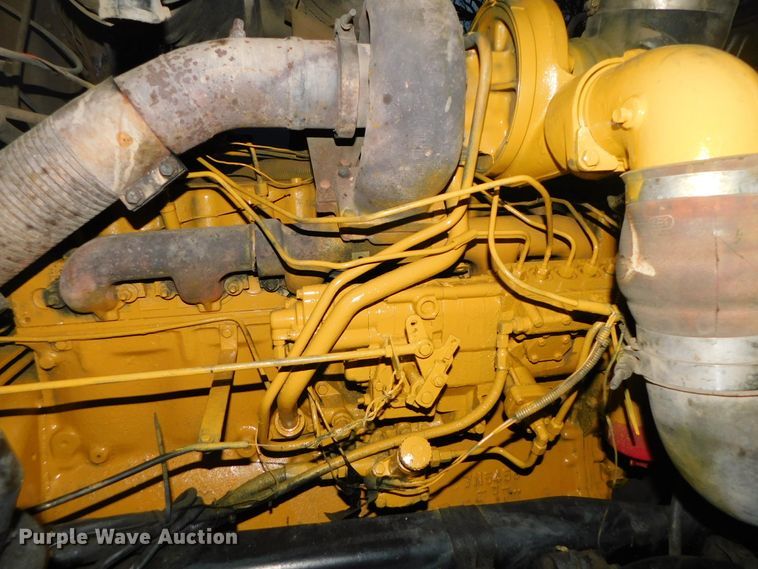 image for item DJ5836 1989 Kenworth T800  semi truck