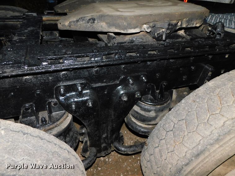 image for item DJ5836 1989 Kenworth T800  semi truck