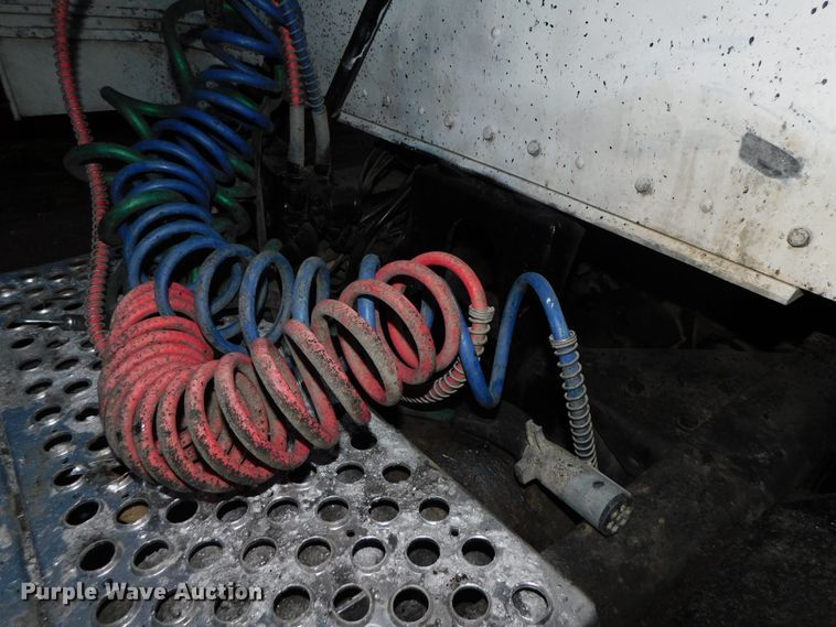 image for item DJ5836 1989 Kenworth T800  semi truck