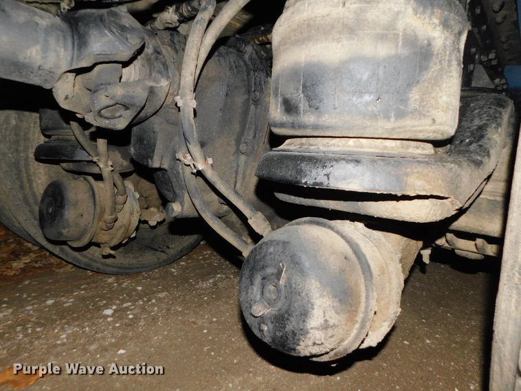 image for item DJ5836 1989 Kenworth T800  semi truck