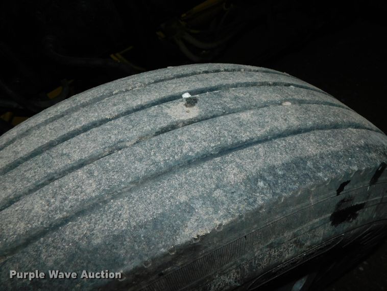 image for item DJ5836 1989 Kenworth T800  semi truck