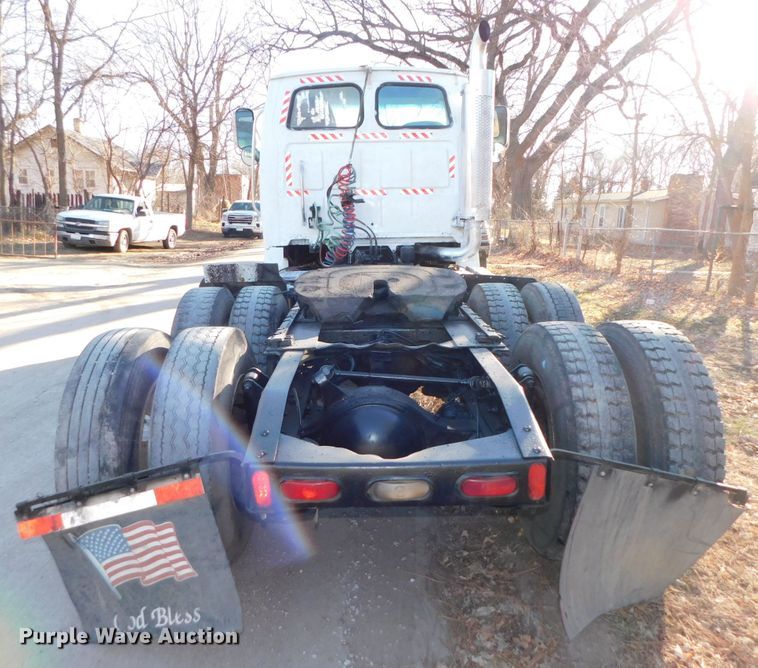 image for item DJ5863 2005 Sterling AT9500  semi truck