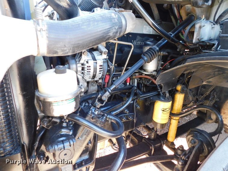 image for item DJ5863 2005 Sterling AT9500  semi truck